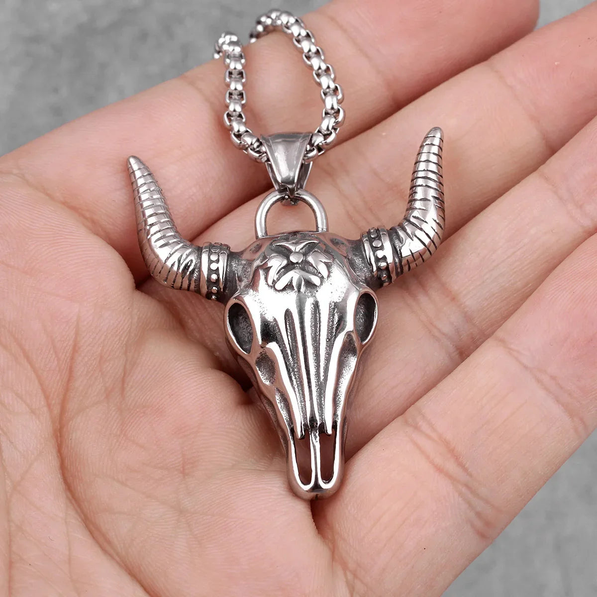 lodar necklace